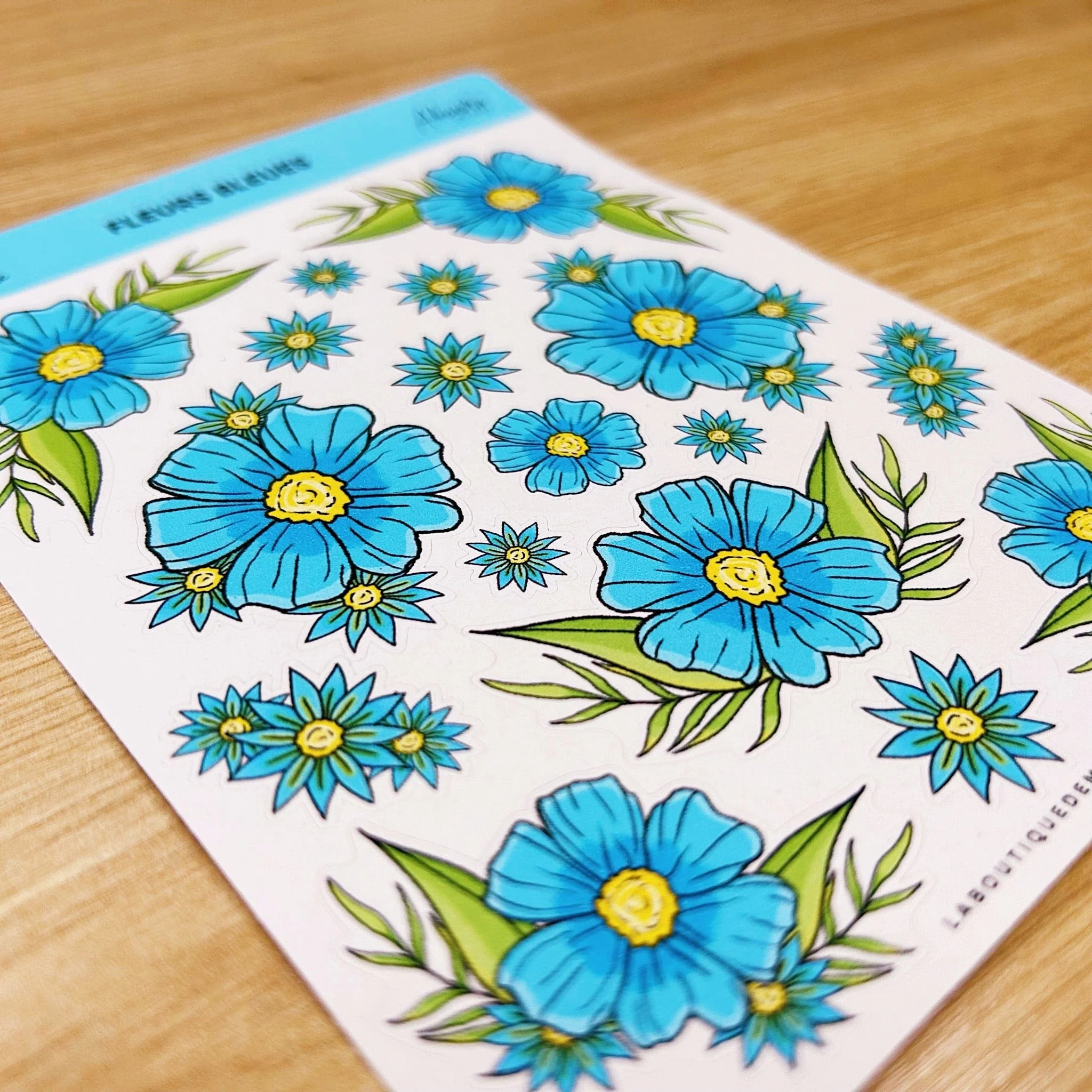Fleurs bleues - Stickers - Image 2